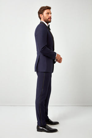 Solid Plain Weave 110s Tuxedo