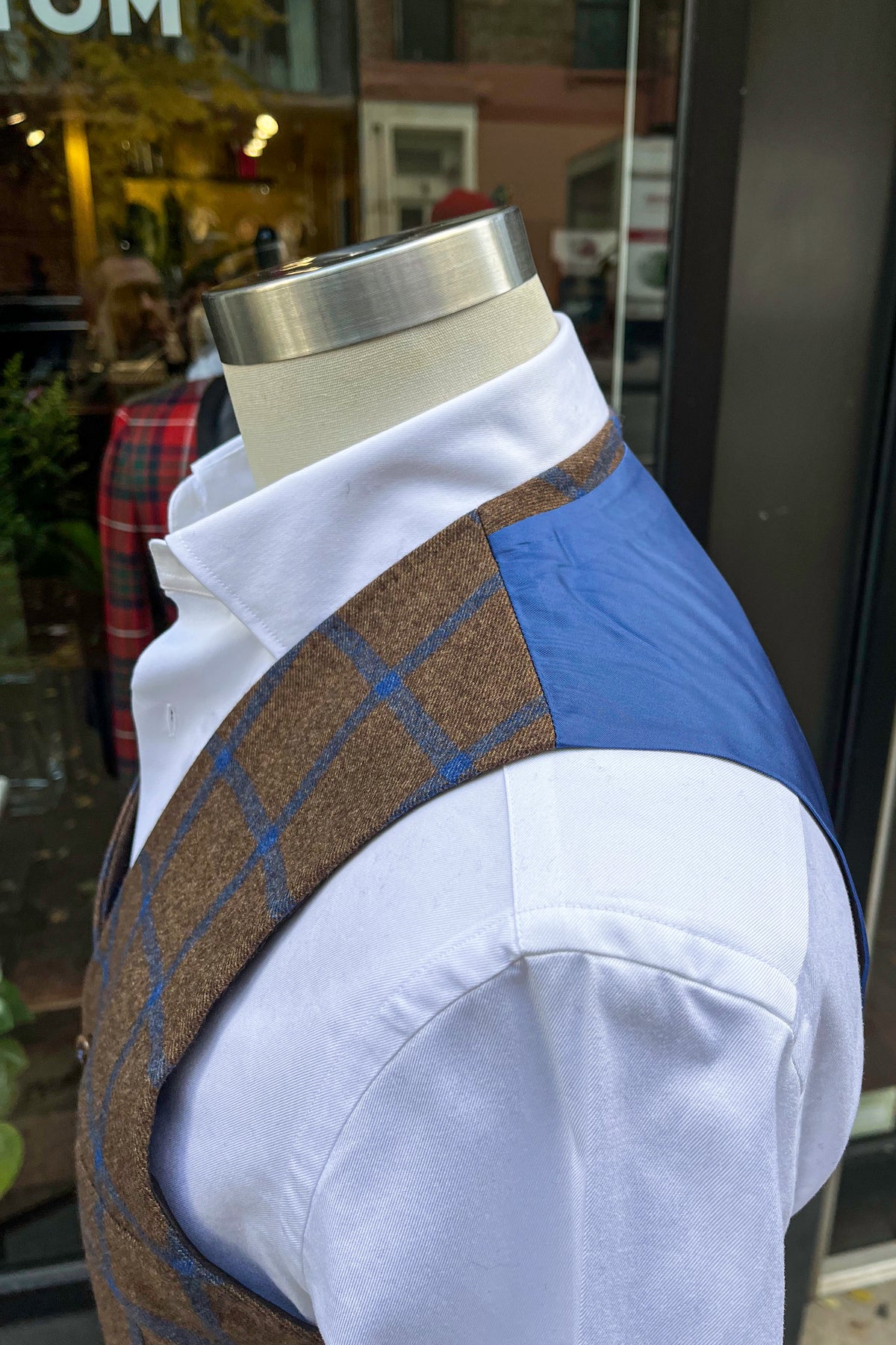 English Bold Windowpane